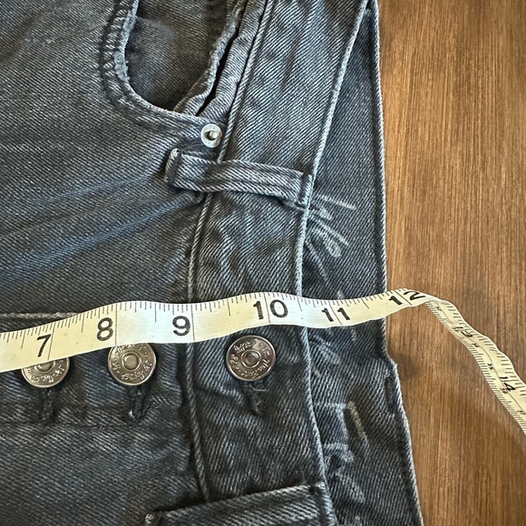 We the free FREE PEOPLE: DISTRESSED BLACK MAGGIE JEANS size 27 OB901514 - Picture 7 of 9